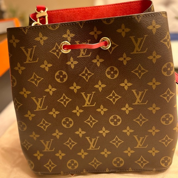 Louis Vuitton NeoNoe Handbag MM Brown Canvas. - Picture 4 of 8